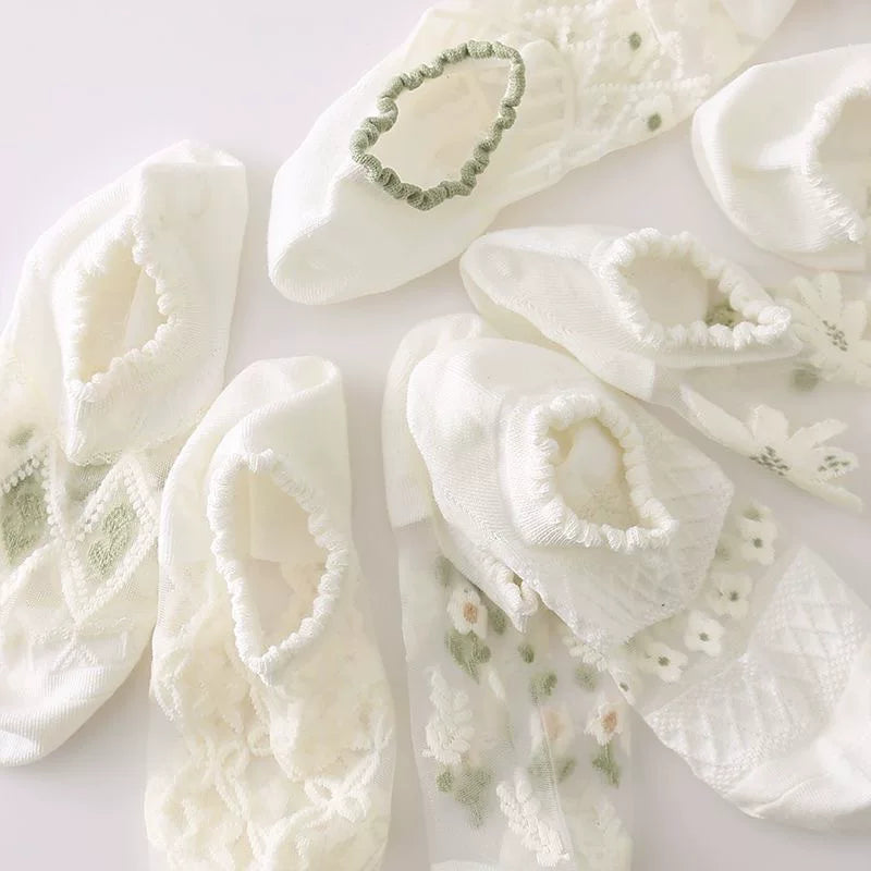 Japanese Sweet Crystal Silk No-Show Socks - 8-Pair Lace Ruffle Gift Set