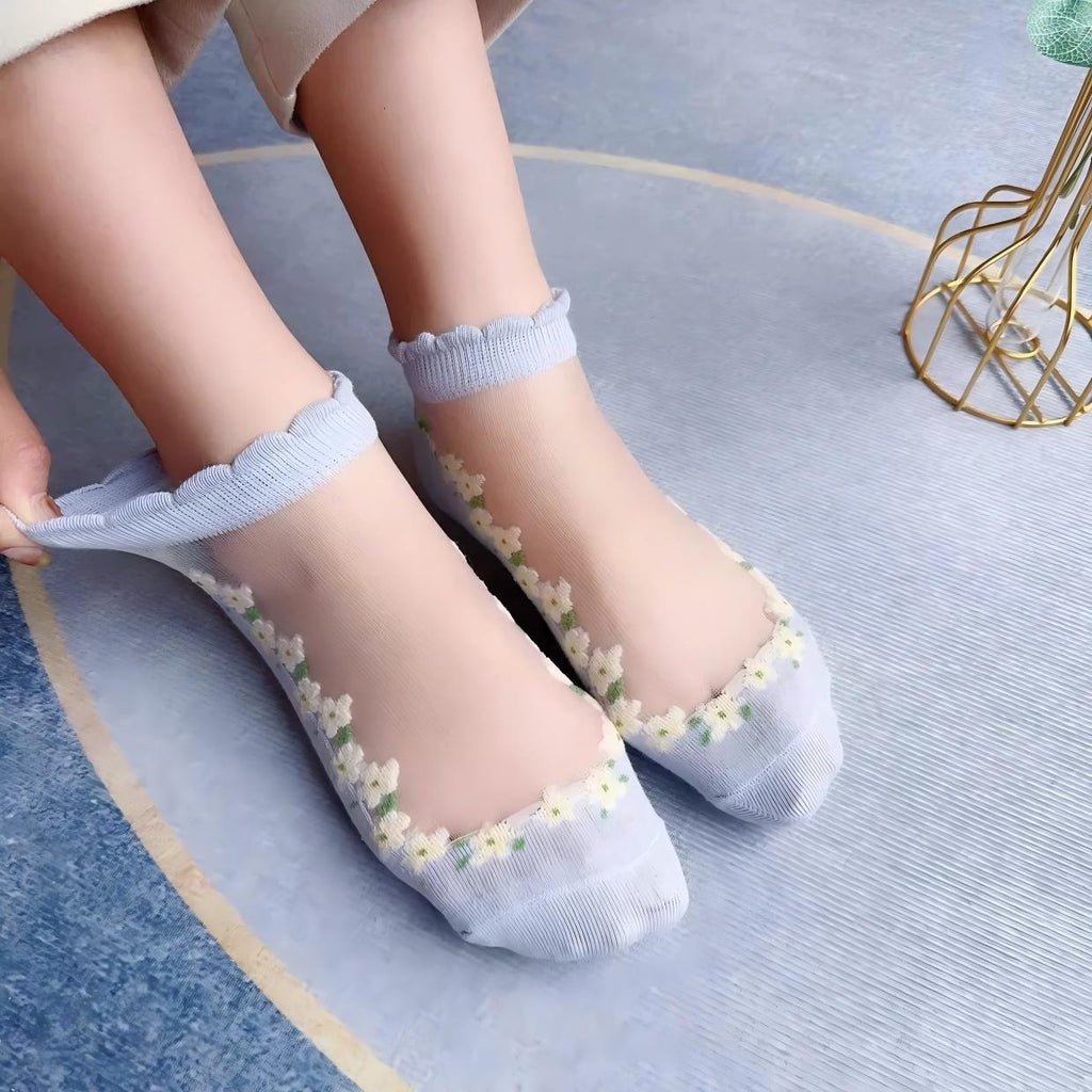 Ditsy Floral Trim Crystal Silk Socks - Scalloped Ruffle No-Show Flat Liner