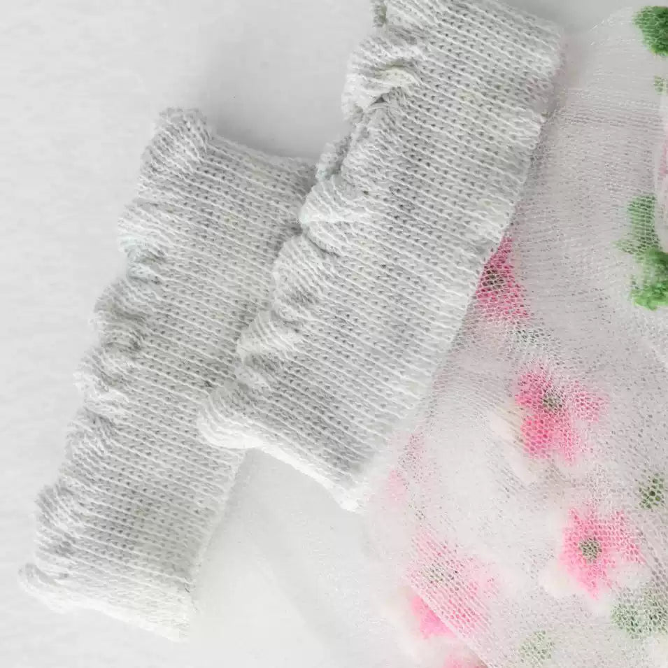 Ditsy Floral Trim Crystal Silk Socks - Scalloped Ruffle No-Show Flat Liner