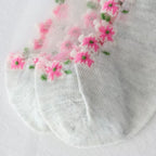 Ditsy Floral Trim Crystal Silk Socks - Scalloped Ruffle No-Show Flat Liner