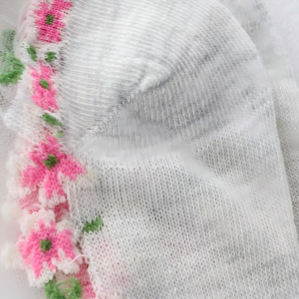 Ditsy Floral Trim Crystal Silk Socks - Scalloped Ruffle No-Show Flat Liner