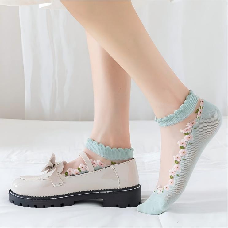 Ditsy Floral Trim Crystal Silk Socks - Scalloped Ruffle No-Show Flat Liner