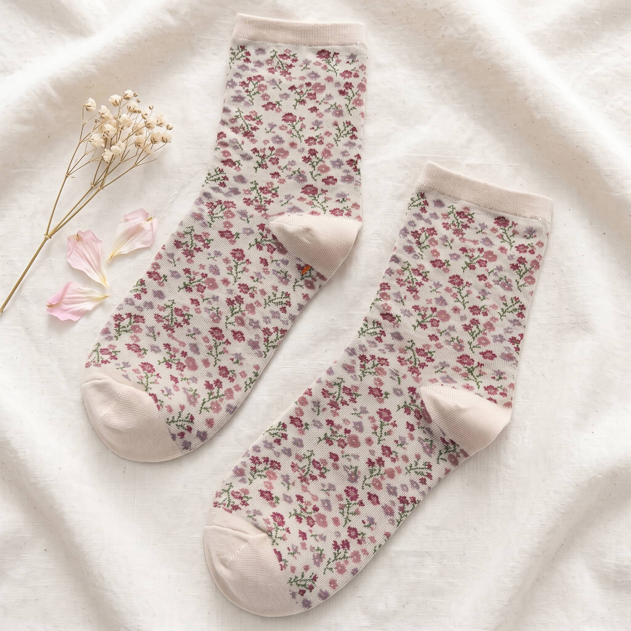 Vintage Ditsy Floral Cotton Crew Socks