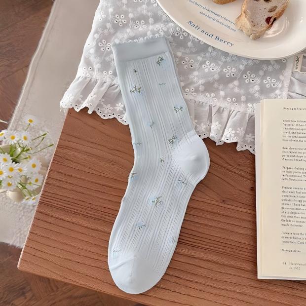Dainty Floral Lace Ruffle Crew Socks - Ribbed Slouch Balletcore Knit