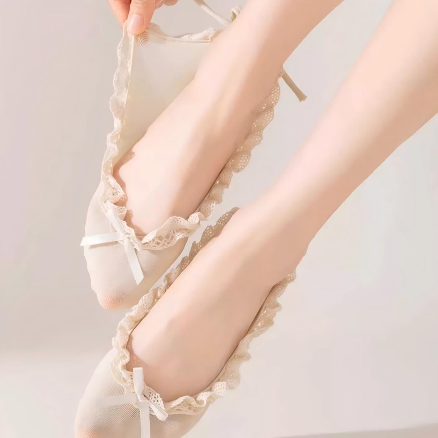 Balletcore Lace Ruffle Boat Socks - Ribbon Strappy No-Show Flat Liner