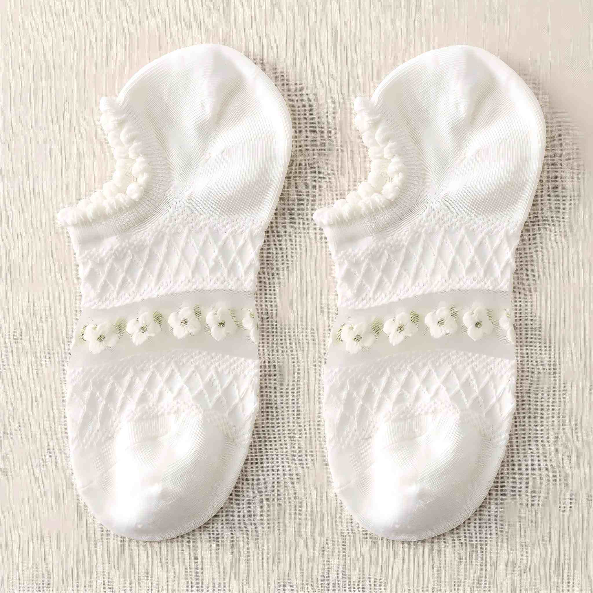 Japanese Sweet Crystal Silk No-Show Socks - 8-Pair Lace Ruffle Gift Set