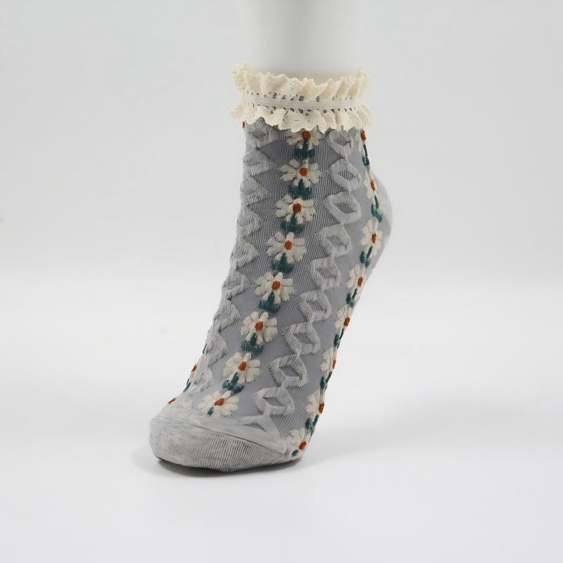 Vintage Floral Ruffle Lace Socks